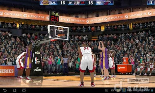 《NBA 2K13》安卓版下载