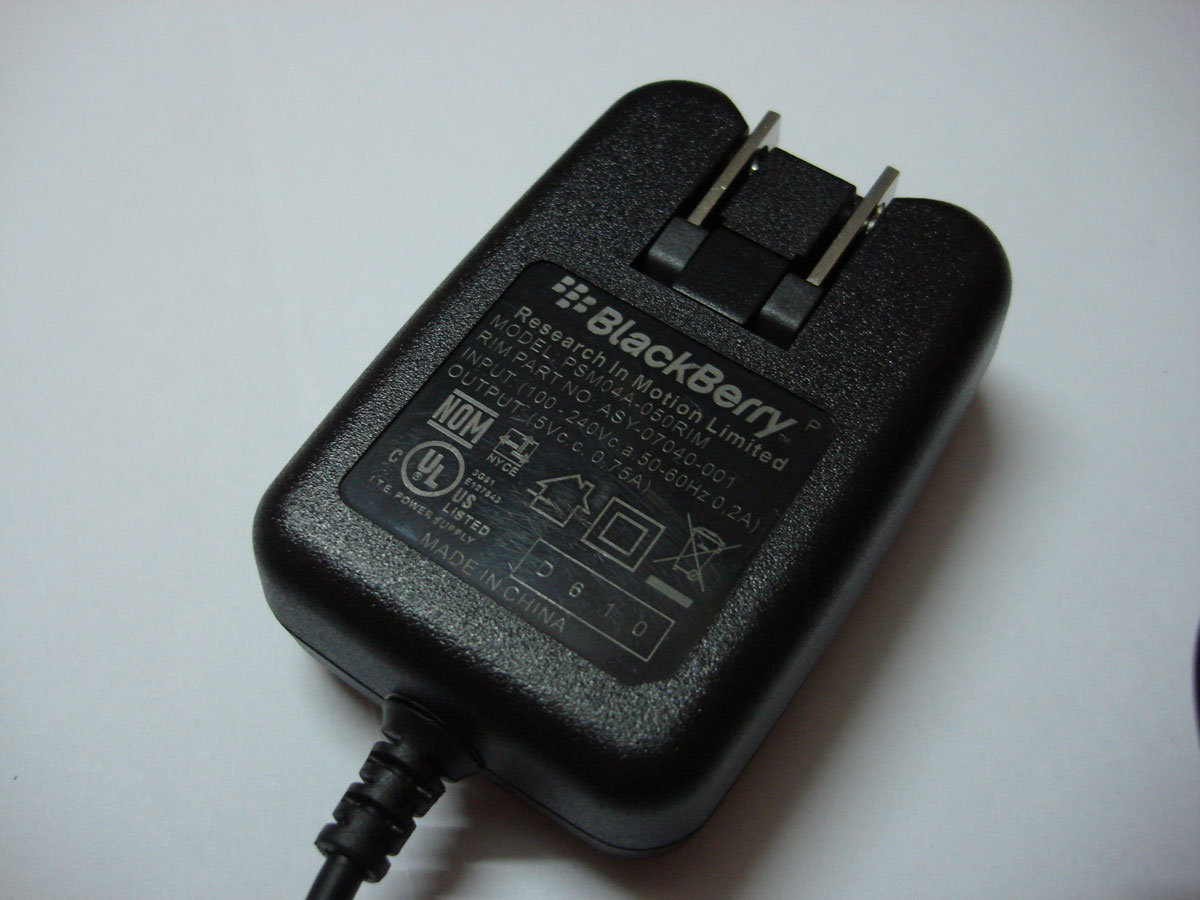 [指南]全新零通话 黑莓 9000vodafone版开箱图