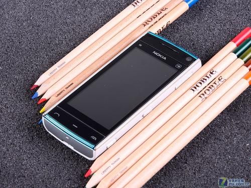 全线飘绿可出手 最新多媒体手机报价表 