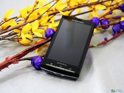 4.0英寸巨屏旗舰 索尼爱立信X10i今小降