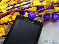 4.0英寸巨屏旗舰 索尼爱立信X10i今小降