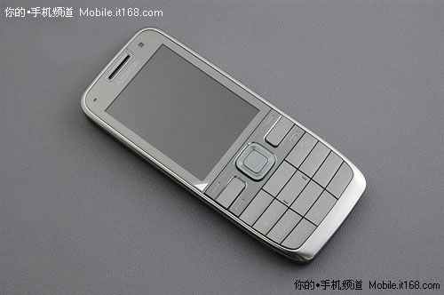 纤薄商务智能机 E52节后价1840元