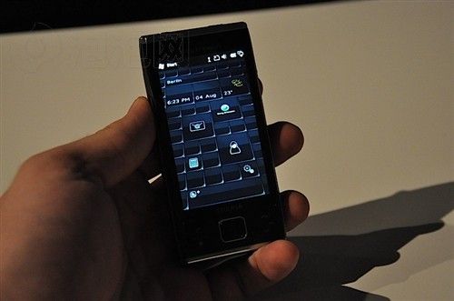 810万像素侧滑机 索爱X2现售价3120元