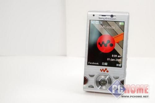 810W音乐高手 索尼爱立信W995仅需1K8