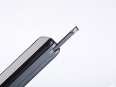 Maemo5侧滑强悍机 诺基亚N900再爆新低