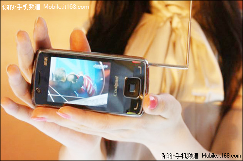 电视功能手机推荐一 酷派6168