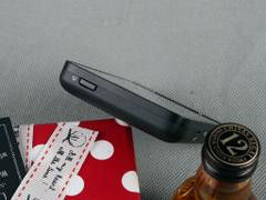 时尚大屏华丽触摸 飞利浦V900再创新低