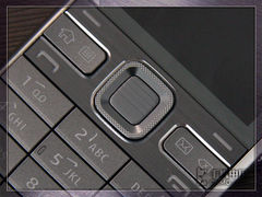 即将跌入千元档 诺基亚智能E52降百元 