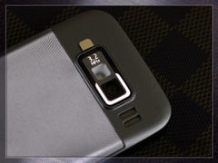 即将跌入千元档 诺基亚智能E52降百元 