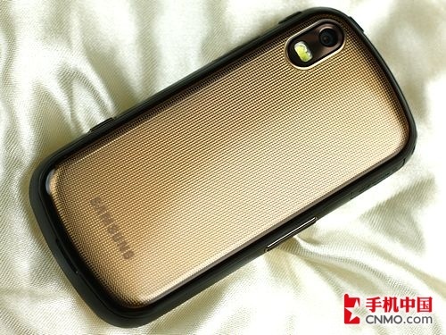 奢华与智慧并重 三星阿玛尼B7620首测