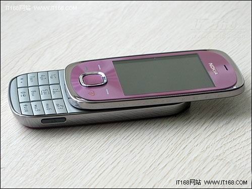 320万像素支持GPS 诺基亚7230降至850元