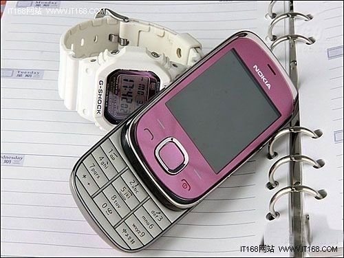 320万像素支持GPS 诺基亚7230降至850元