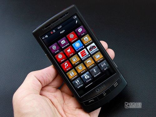 逆市狂涨 三星i8320最新报价1430