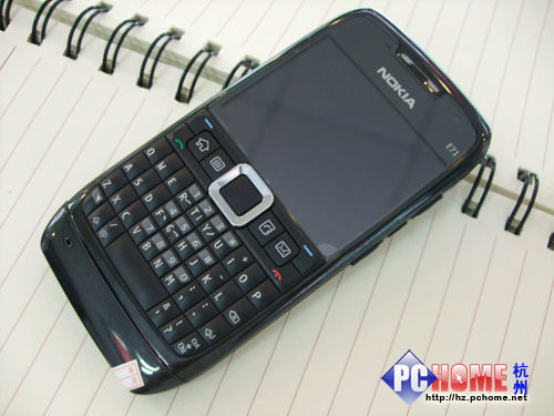 点击查看本文图片 诺基亚E71 - GPS+WIFI 全键盘智能机诺基亚E71仅2K