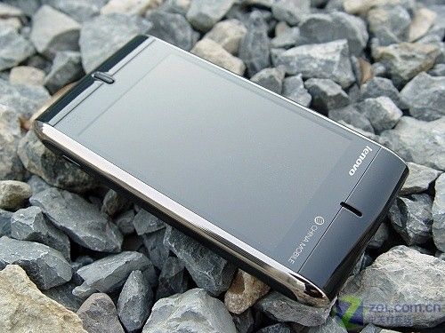 移动定制OMS系统 联想O1终于跌破2000元