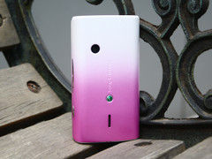 时尚Android手机 索尼爱立信X8到货上市