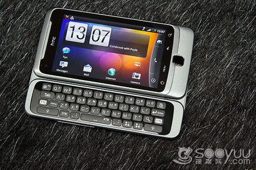 侧滑全键谷歌新机 HTC Desire z售3880