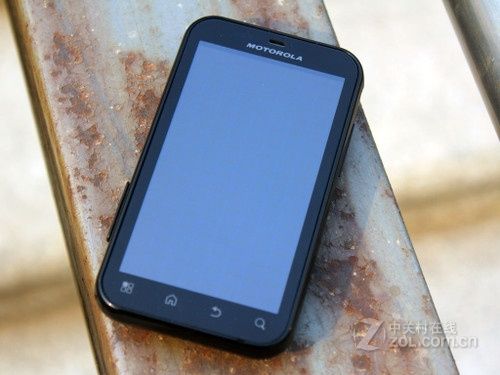 Android强悍三防 摩托罗拉Defy价格下挫