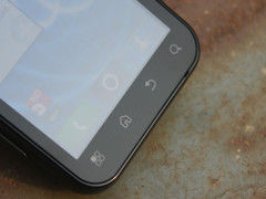 Android强悍三防 摩托罗拉Defy价格下挫