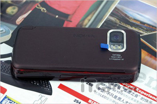 s60触控新感觉 诺基亚5800仅1770元